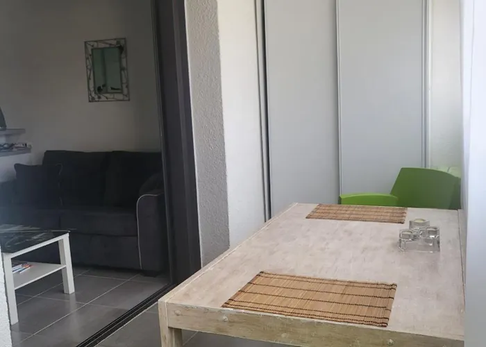 Bel Appartement A 300 Metres De La Plage +Parking